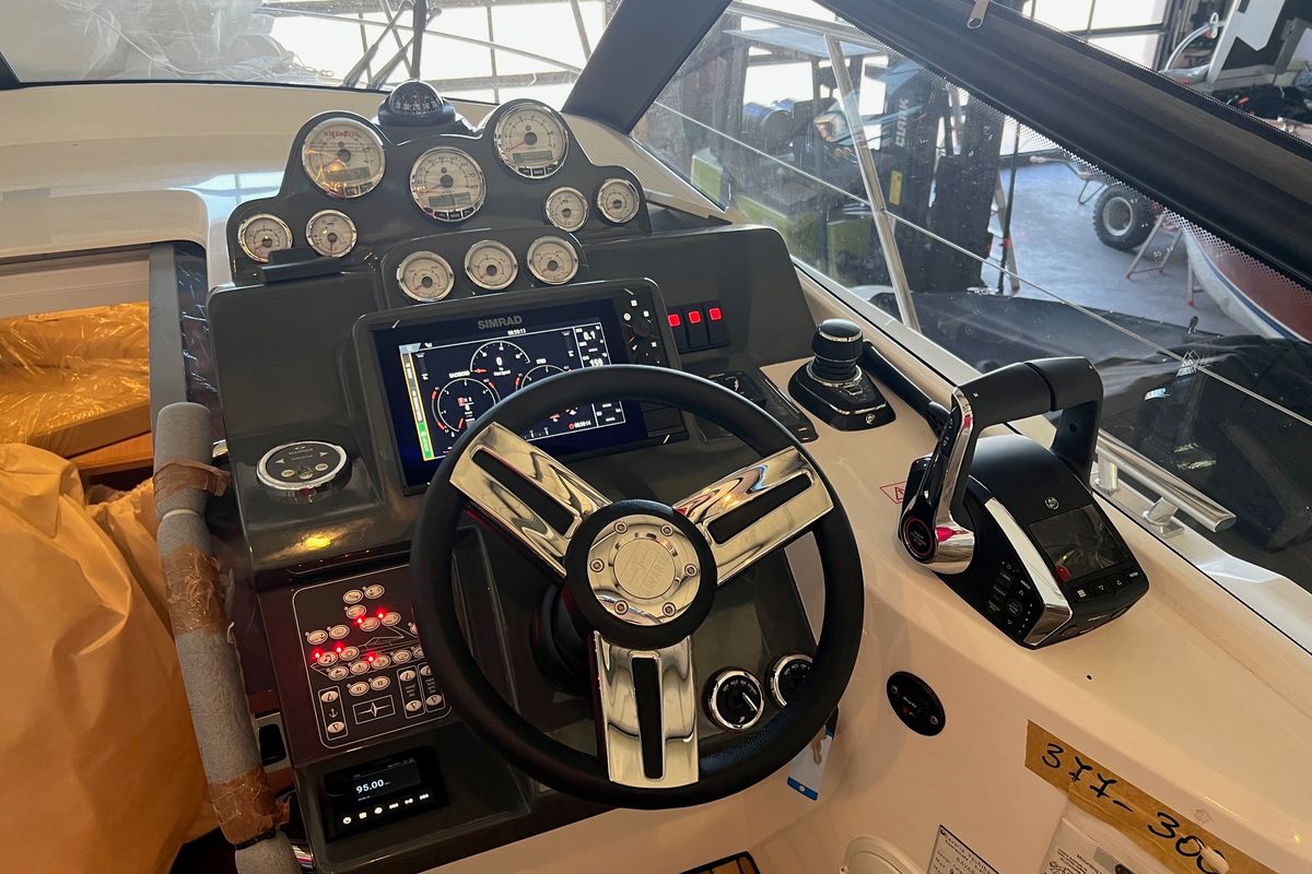 Cockpit of Lui, a Bavaria S30 motorboat at Grad Biograd na Moru, Croatia