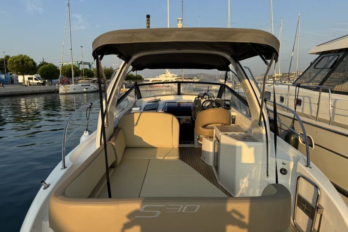 Deck of Lui, a Bavaria S30 motorboat at Grad Biograd na Moru, Croatia