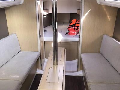 Cabin on Arya, a Beneteau Oceanis 30.1 sailboat at Izola / Isola, Slovenia
