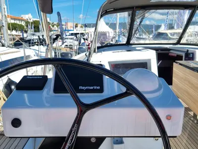 Le Vagabond 2, a Dufour 470 sailboat at Marseille, France