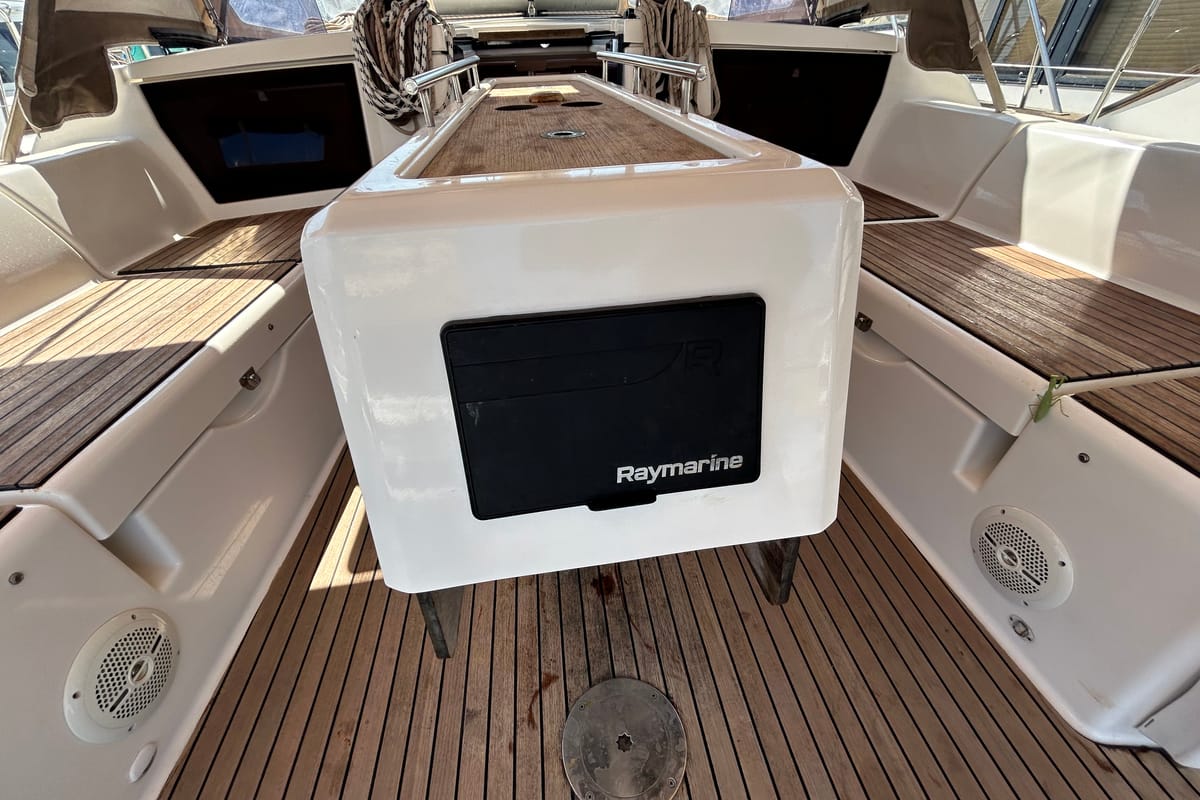 Echo II, a Dufour 430 GL sailboat at Kontokali, Greece