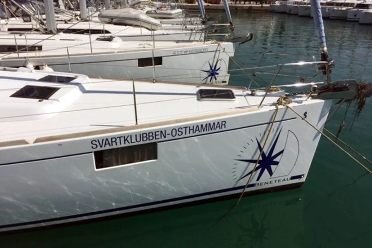 Svartklubben-Östhammar , a Beneteau Oceanis 48 sailboat at Gåshaga, Sweden