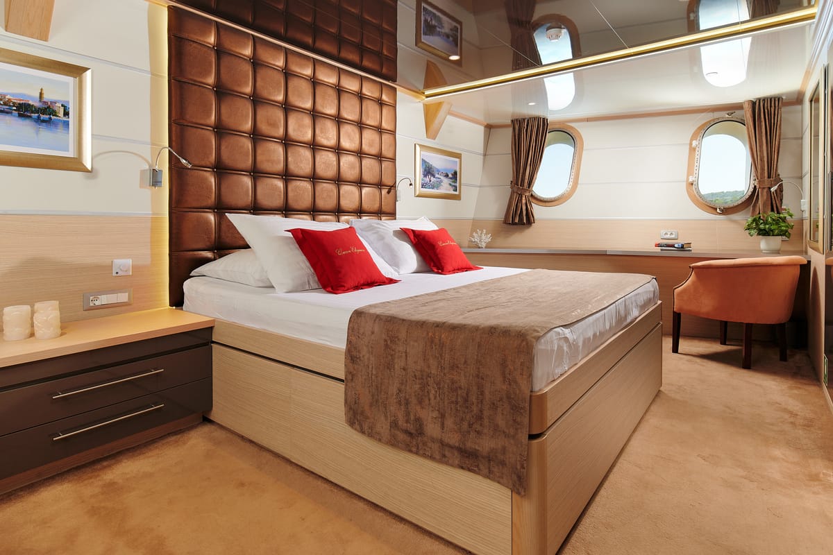 Queen Eleganza, a Gulet Motoryacht yacht at Split, Croatia