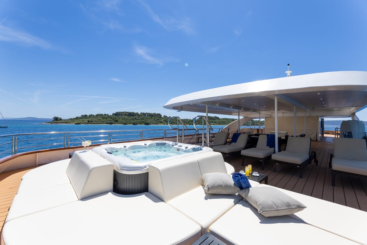 Queen Eleganza, a Gulet Motoryacht yacht at Split, Croatia