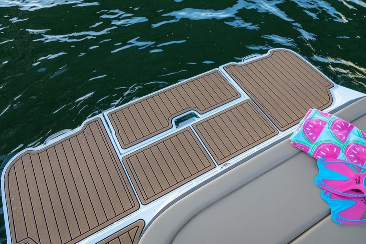 Pepperoni, a Sea Ray Boats Sea Ray SDX 270 motorboat at Tribunj, Croatia