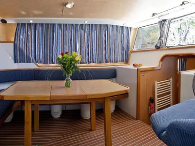 Salon of 1180-25, a Pénichette 1180 motorboat at Bernburg, Germany