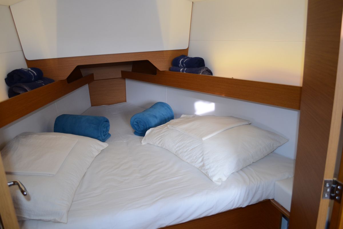 Cabin on Porto Tolero, a Jeanneau Sun Odyssey 349 sailboat at Grad Ploče, Croatia
