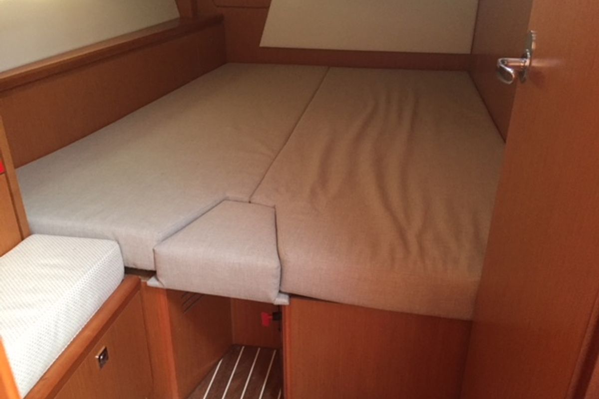 Cabin on Alnair, a Bavaria C45 Holiday sailboat at Salerno, Italy