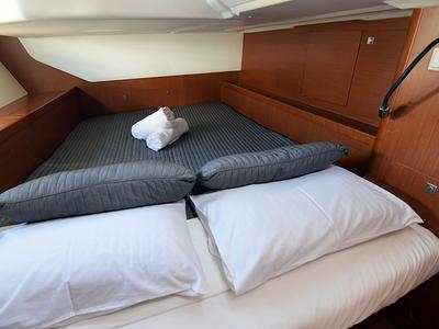 Cabin on Semiramis, a Beneteau Oceanis 45 sailboat at Gouvia, Greece