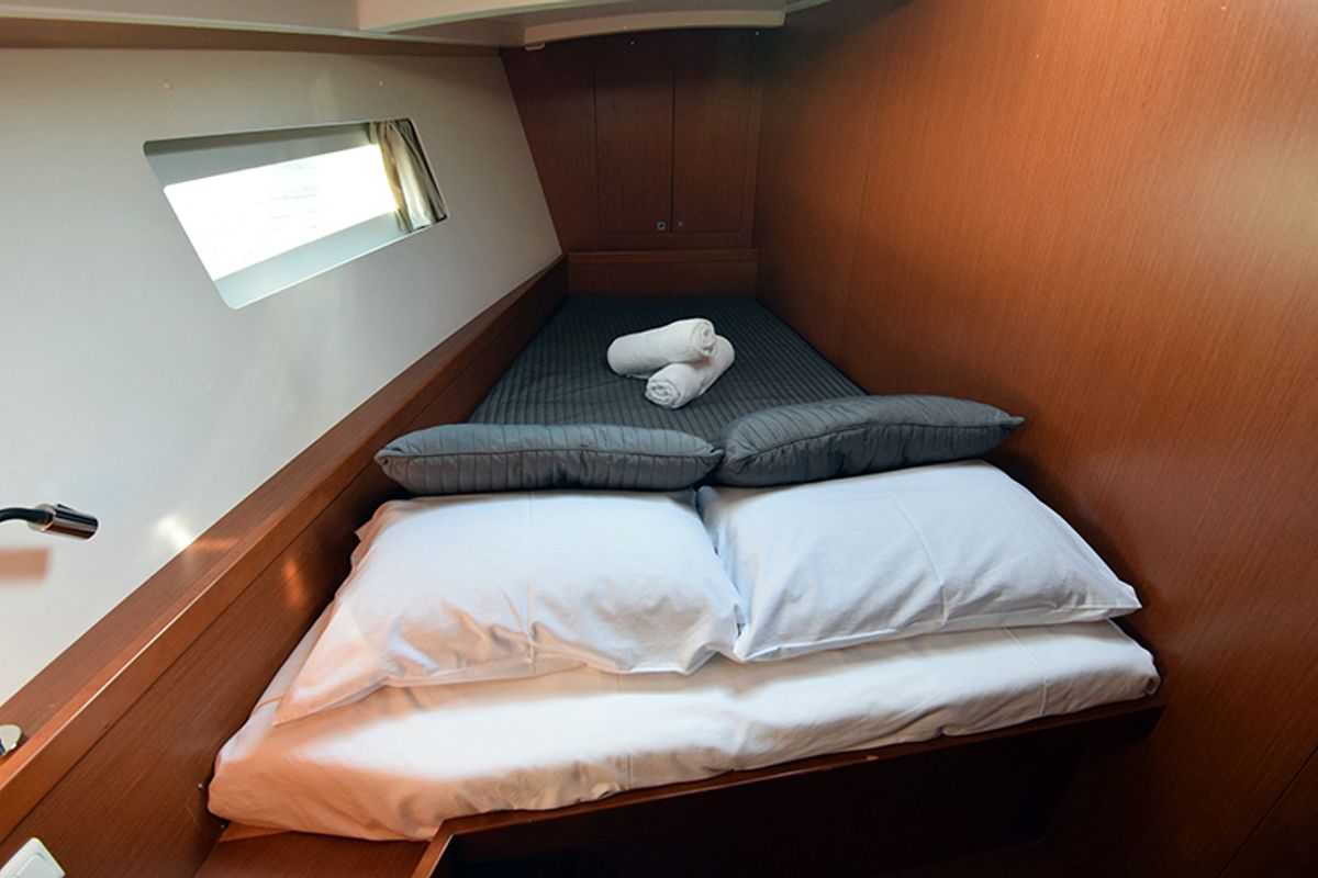 Cabin on Semiramis, a Beneteau Oceanis 45 sailboat at Gouvia, Greece