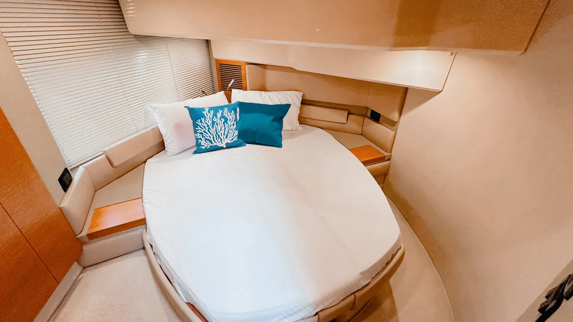 X33, a Azimut Azimut 50 yacht at Dubai Harbour, United Arab Emirates