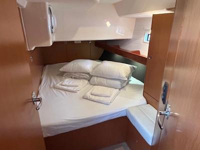 Cabin on Fonsos, a Bavaria 46 Cruiser sailboat at São Pedro, Portugal