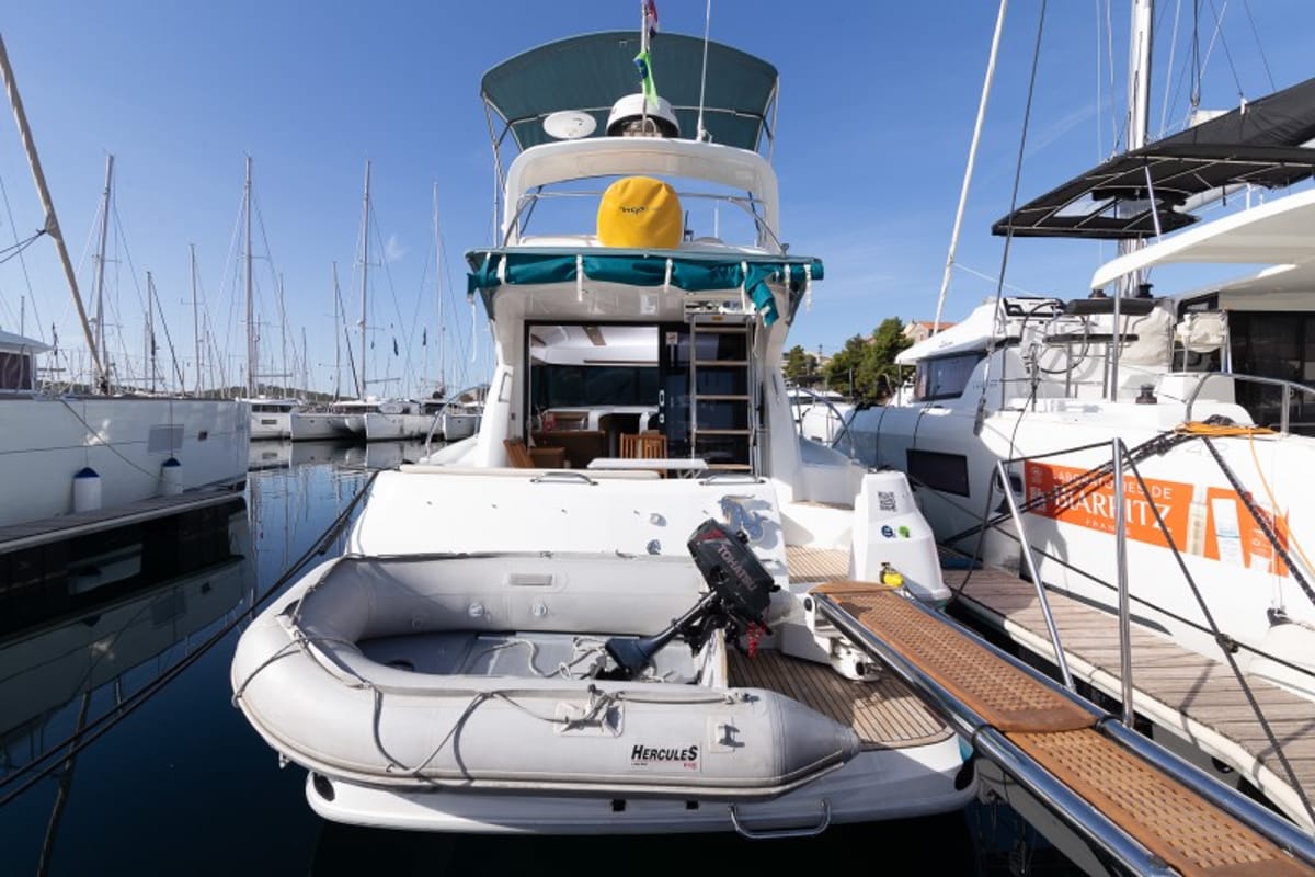 Exterior view of Capricorn, a Beneteau Antares 36 yacht at Grad Šibenik, Croatia