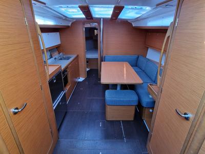 Salon of Palmarola, a Dufour 390 GL sailboat at Tonnarella, Italy
