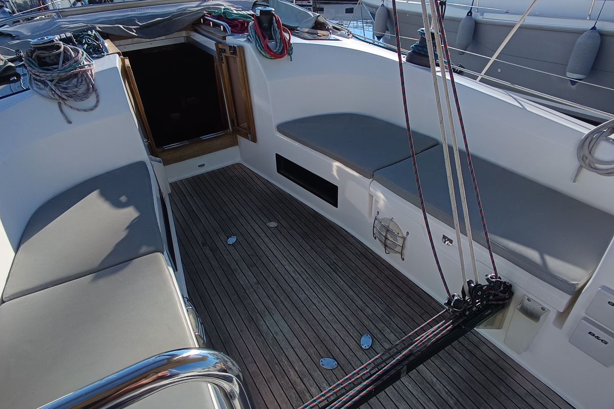 Deck of Easy Eleven, a Bavaria Cruiser 40 S sailboat at Split, Croatia