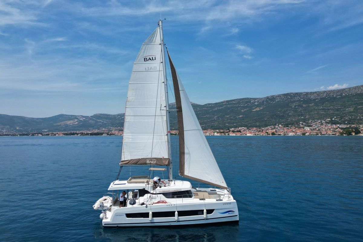 Exterior view of Osibova, a Bali Catspace catamaran at Grad Kaštela, Croatia