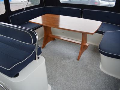 Deck of Drait 117, a De Drait DeLuxe 42 motorboat at Drachten, Netherlands