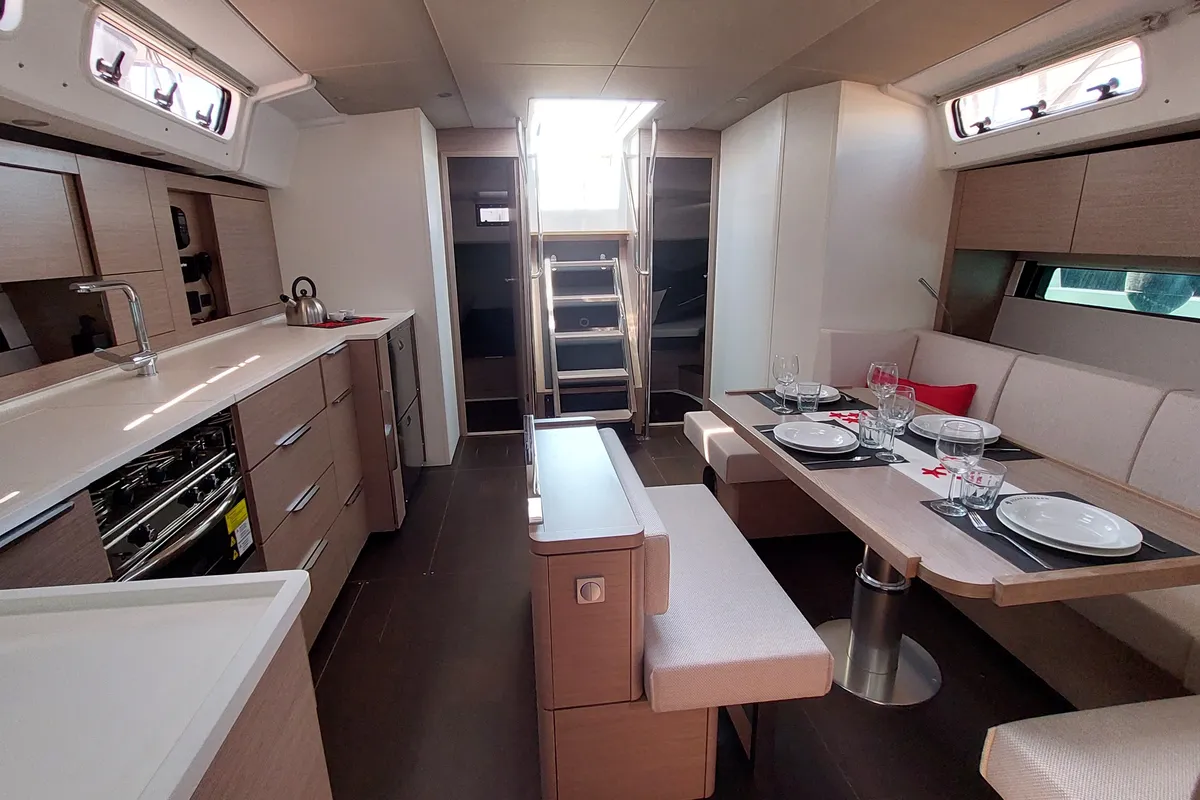 Salon of Nausicaä, a Hanse Yachts Hanse 460 sailboat at Rosignano Solvay, Italy