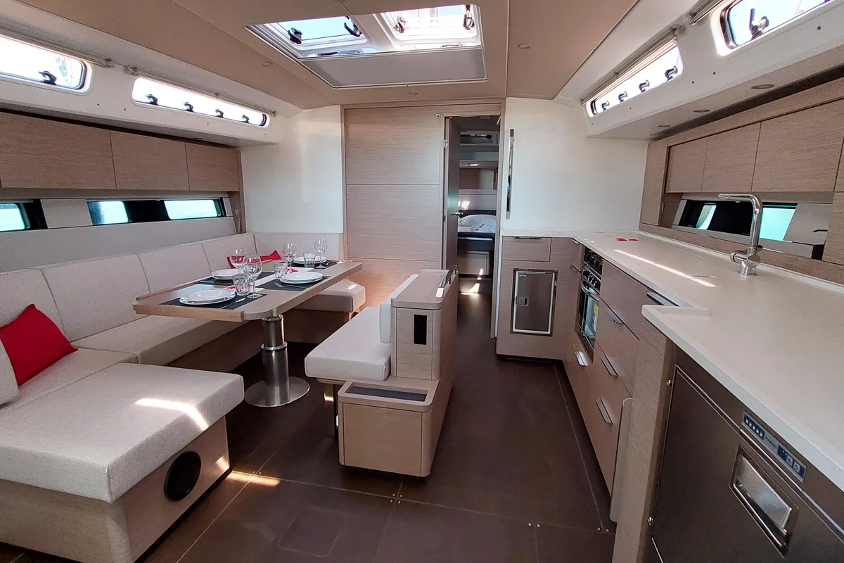 Salon of Nausicaä, a Hanse Yachts Hanse 460 sailboat at Rosignano Solvay, Italy