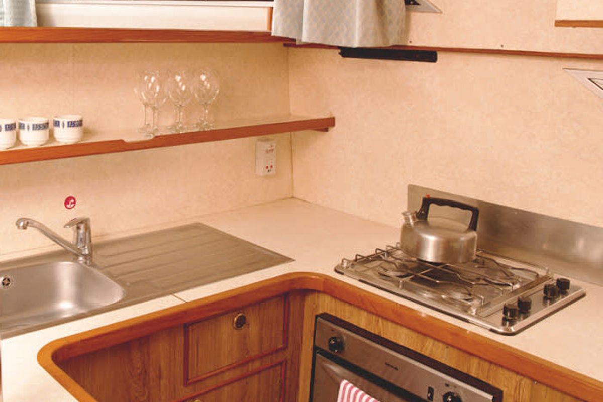 Galley of Clipper - Comfort 23, a Cygnet Clipper motorboat at Hessel, United States