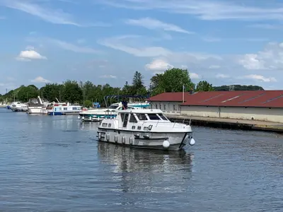 2403, a Tarpon Tarpon 37 N motorboat at Mittersheim, France