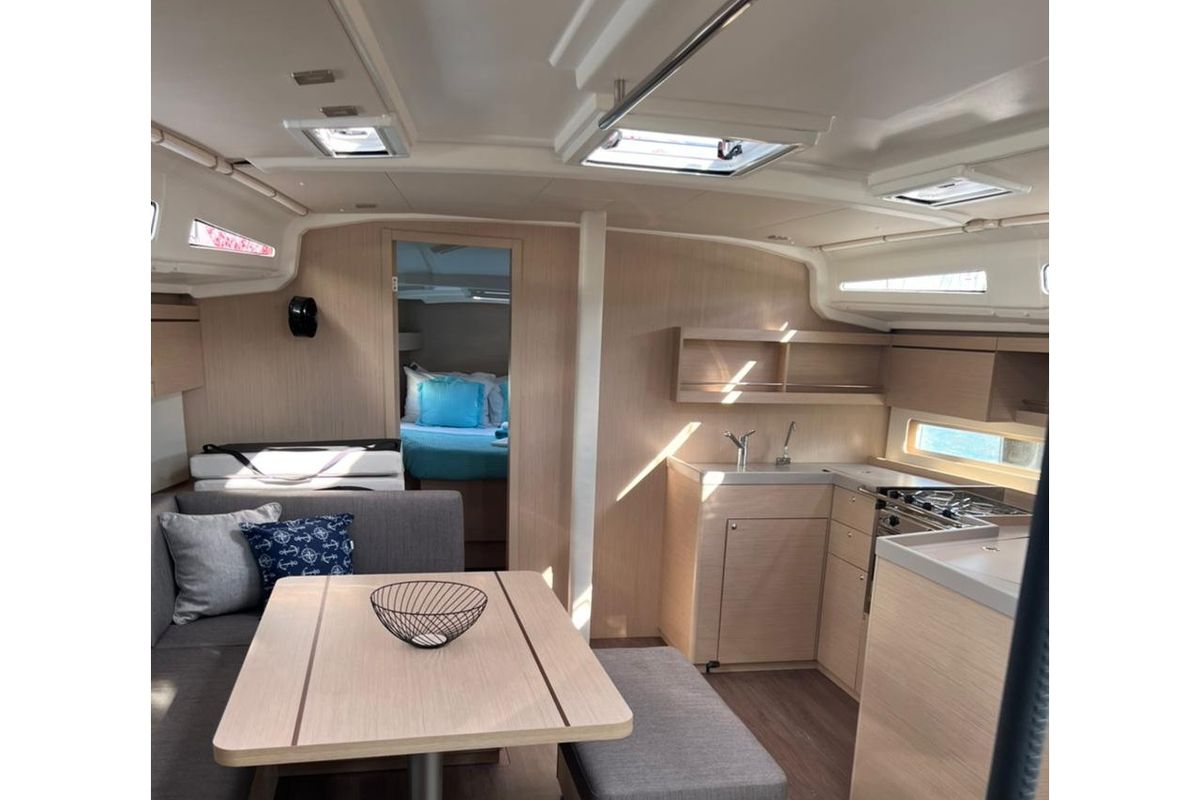 Salon of Saiph, a Beneteau Oceanis 40.1 sailboat at Athens, Greece