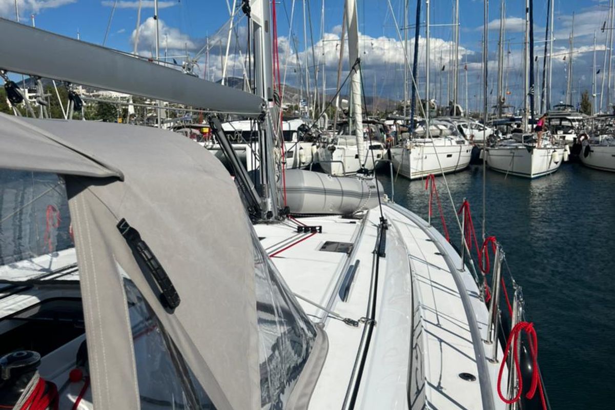 Deck of Saiph, a Beneteau Oceanis 40.1 sailboat at Athens, Greece