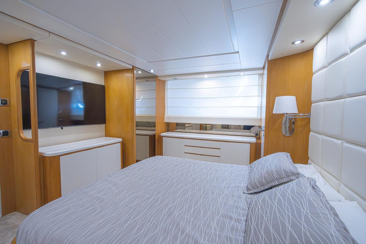 San Lorenzo , a Sanlorenzo San Lorenzo SL 72 yacht at Ischia, Italy