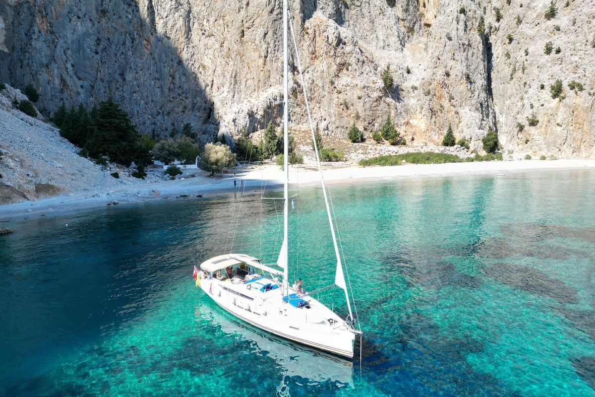 Exterior view of Ocean's Eleven, a Jeanneau Sun Odyssey 509 sailboat at Bodrum, Turkey