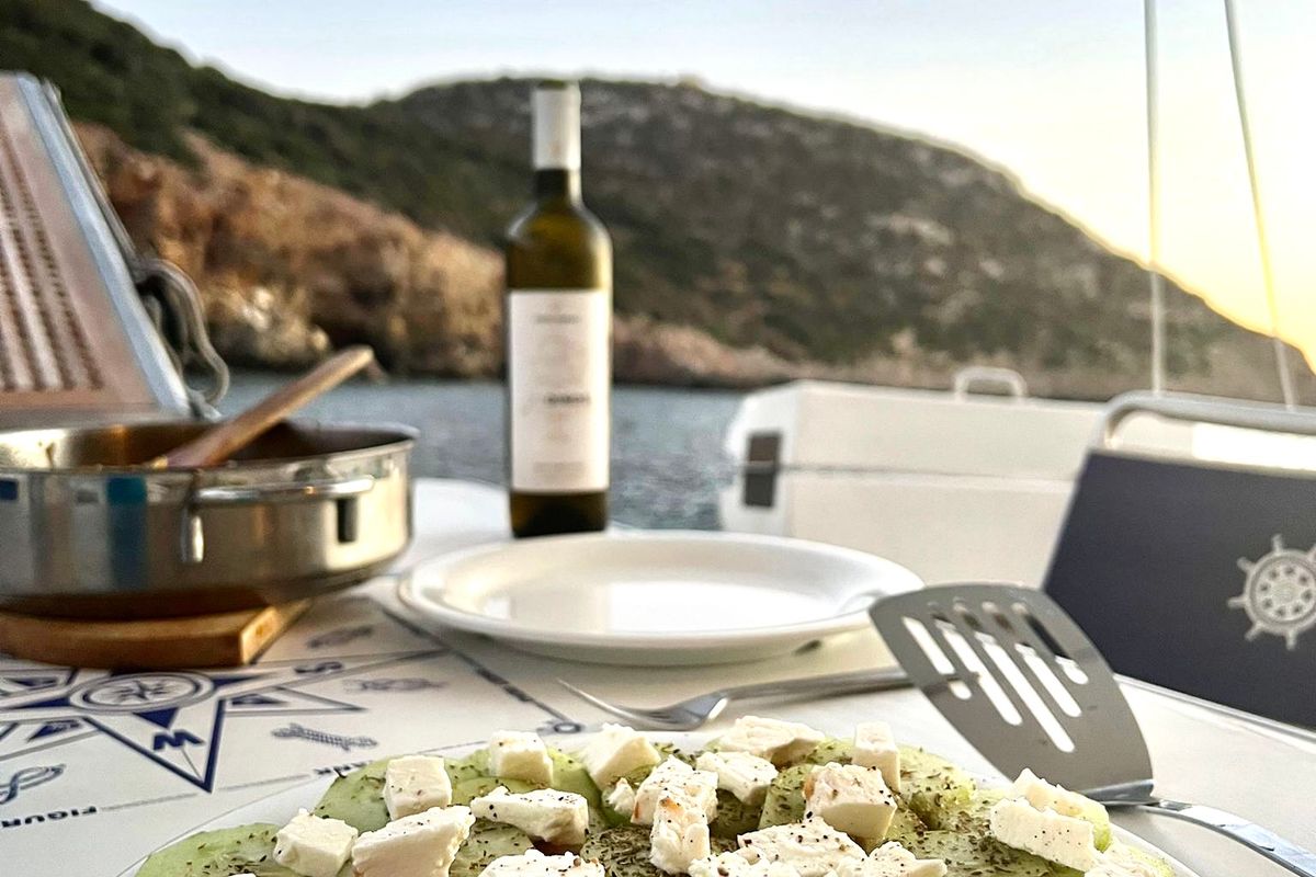 Tipejyas, a Gulet Hatteras 50 Convertible motorboat at Livadi, Greece