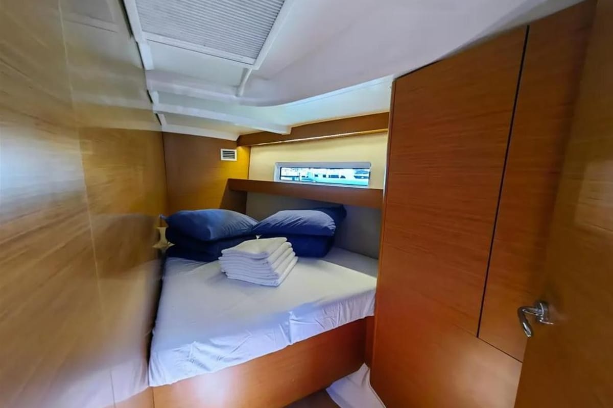 Cabin on Negroni, a Jeanneau Sun Odyssey 440 sailboat at Athens, Greece