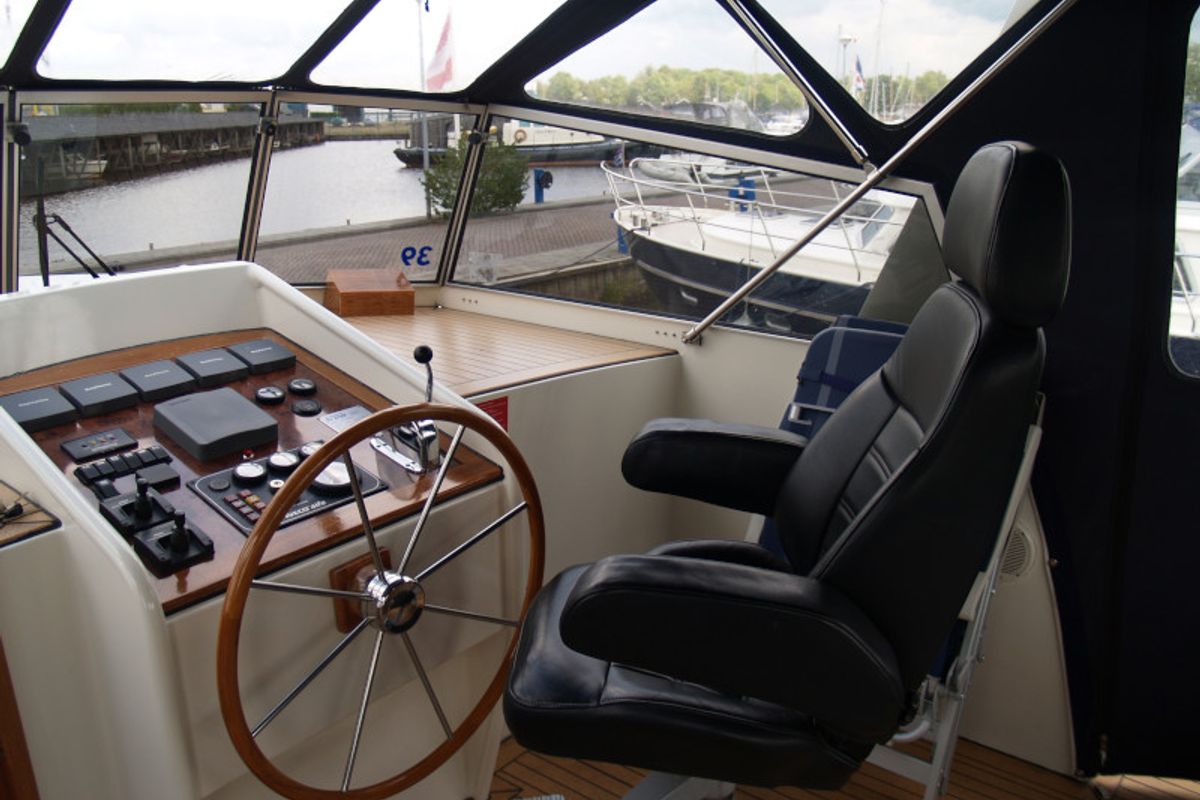 Cockpit of Drait 39, a De Drait Classicline 1300 motorboat at Drachten, Netherlands