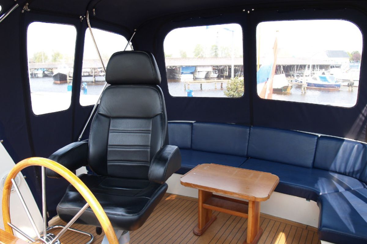 Cockpit of Drait 39, a De Drait Classicline 1300 motorboat at Drachten, Netherlands