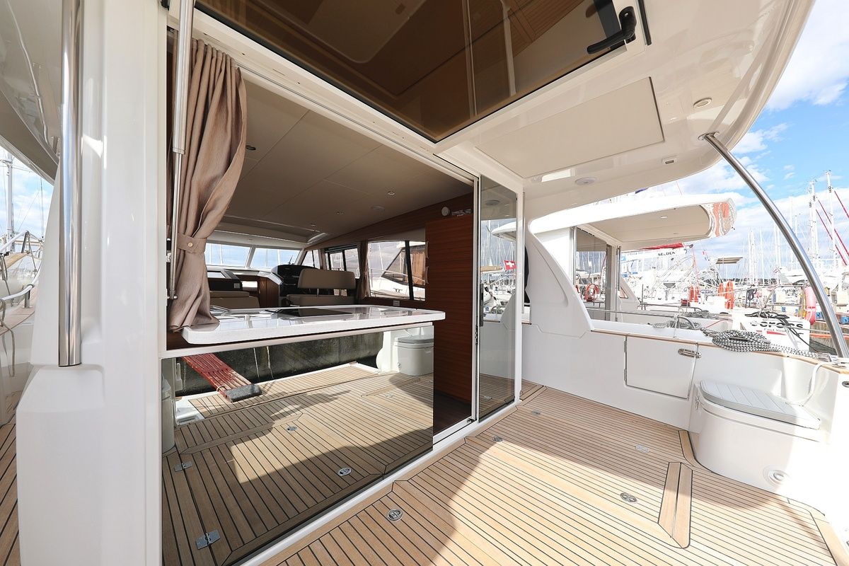 D&D, a Greenline 40 yacht at Grad Biograd na Moru, Croatia
