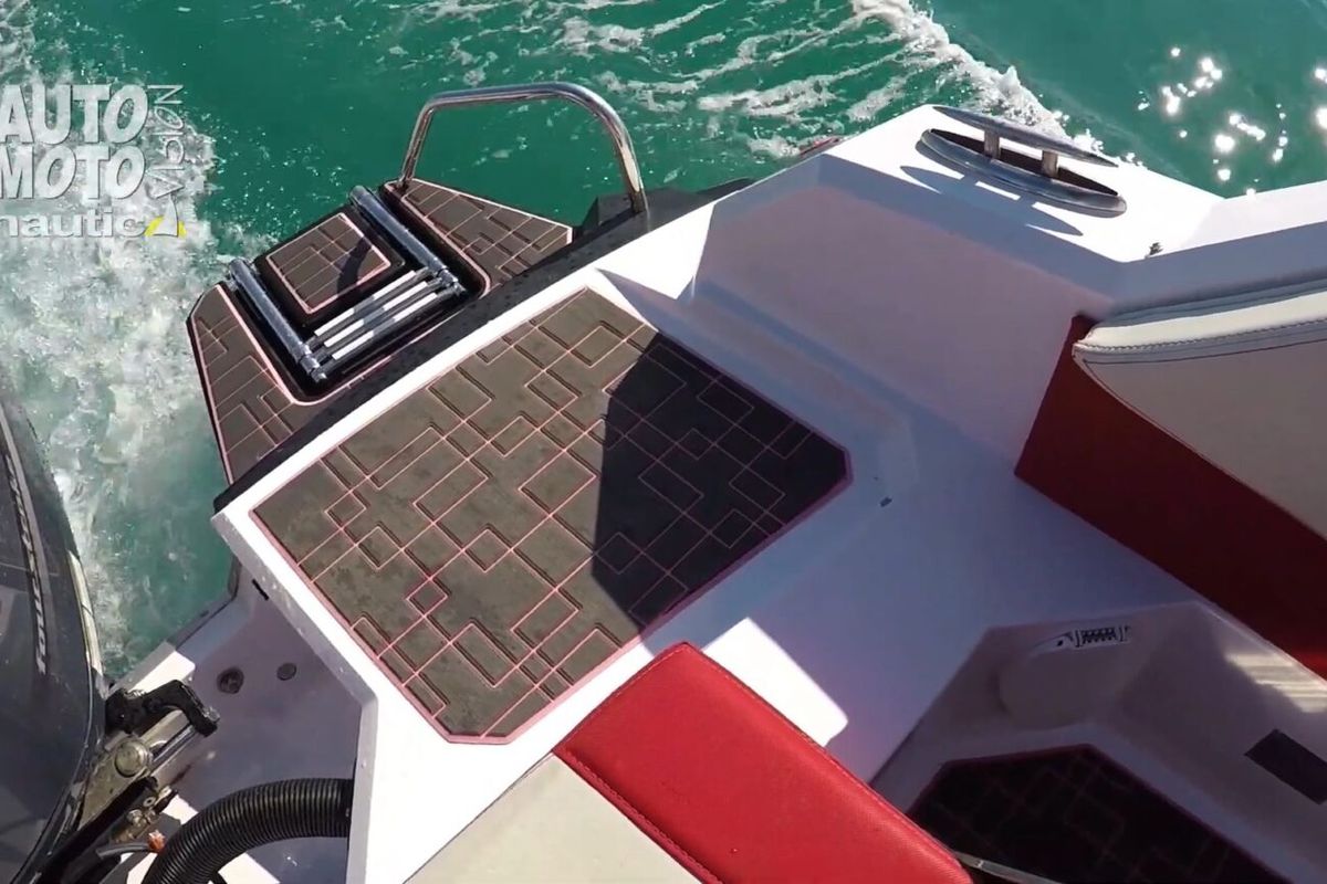 no name, a Gulet Arrow Abaris 23 motorboat at Grad Trogir, Croatia