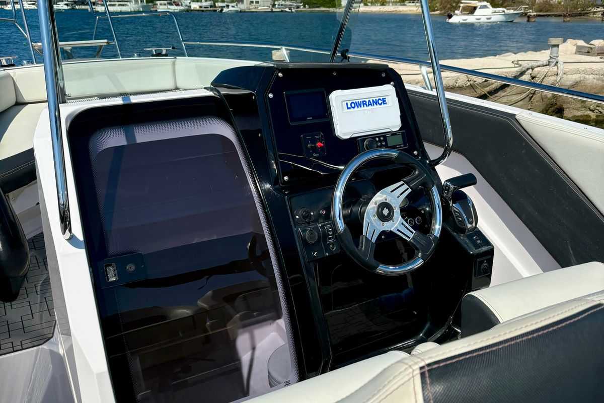 Cockpit of no name, a Gulet Arrow Abaris 23 motorboat at Grad Trogir, Croatia