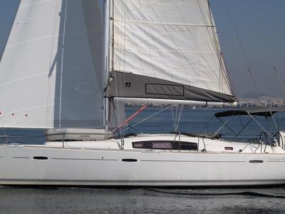 Fantasea, a Beneteau Oceanis 43 sailboat at Athens, Greece