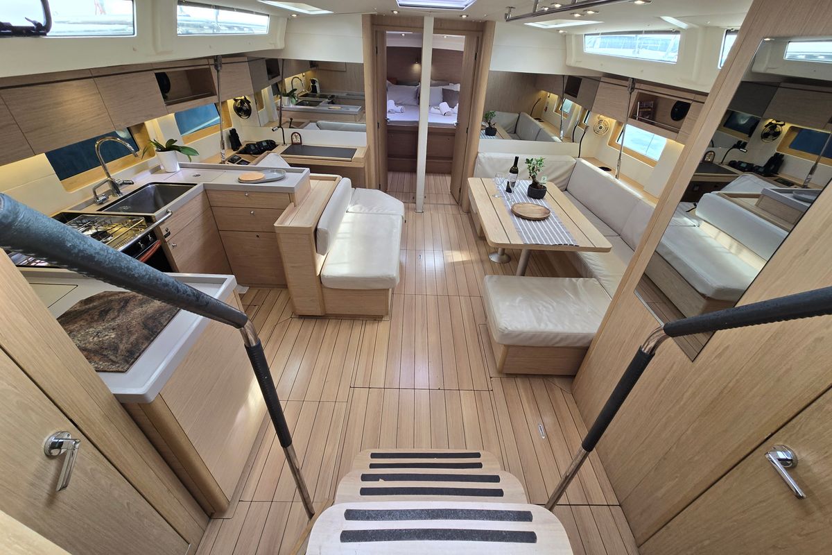Amelia, a Beneteau Oceanis 51.1 sailboat at Athens, Greece