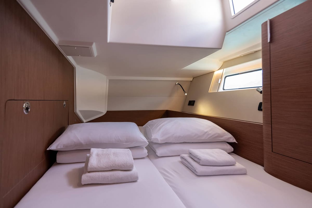 Cabin on Spring Song, a Beneteau Oceanis 54 sailboat at Grad Kaštela, Croatia