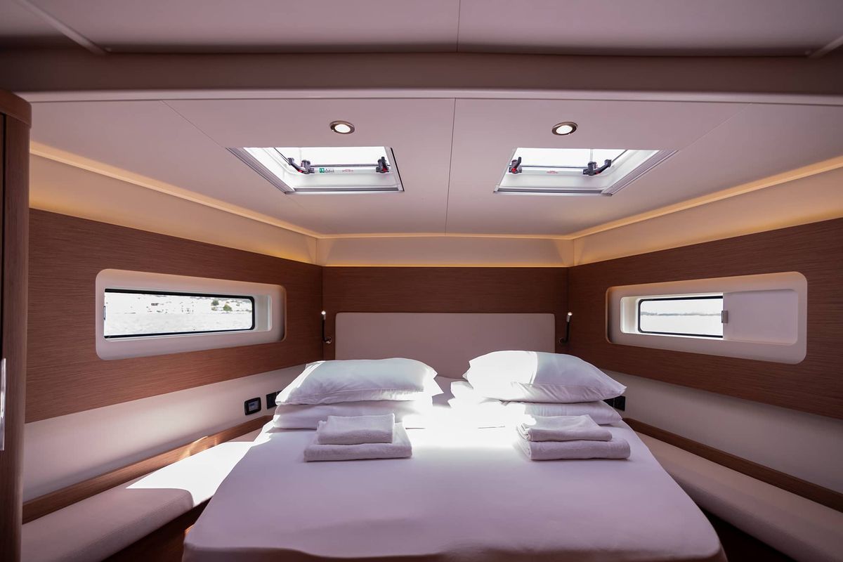 Cabin on Spring Song, a Beneteau Oceanis 54 sailboat at Grad Kaštela, Croatia