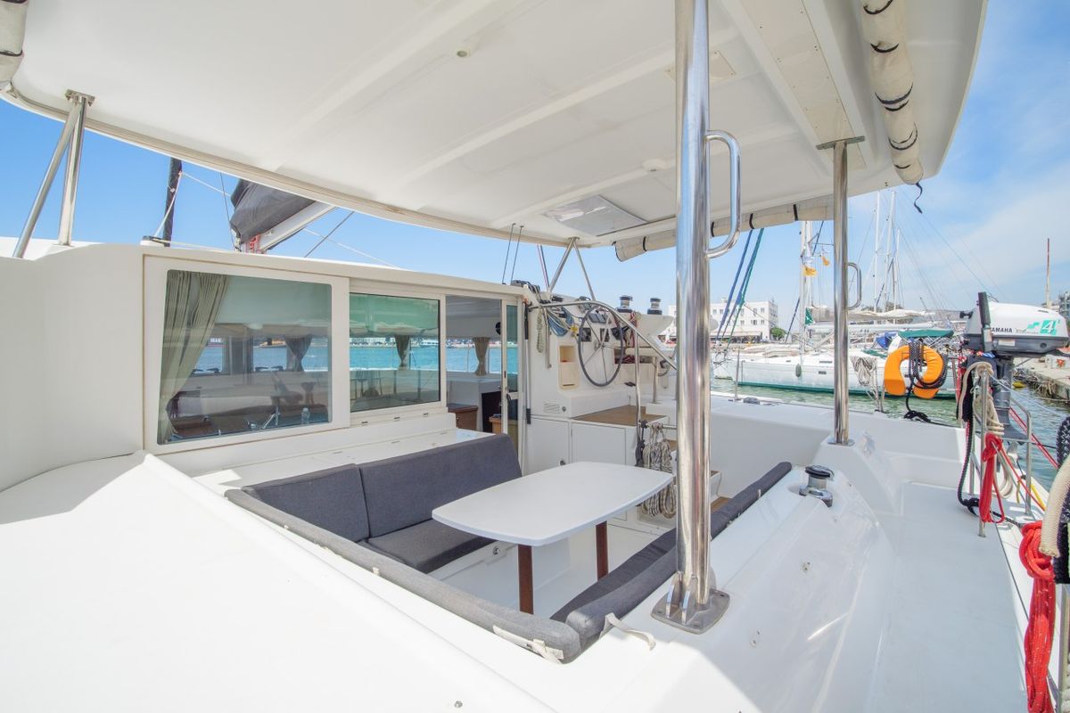 Amelia, a Lagoon 420 catamaran at Volos Municipality, Greece