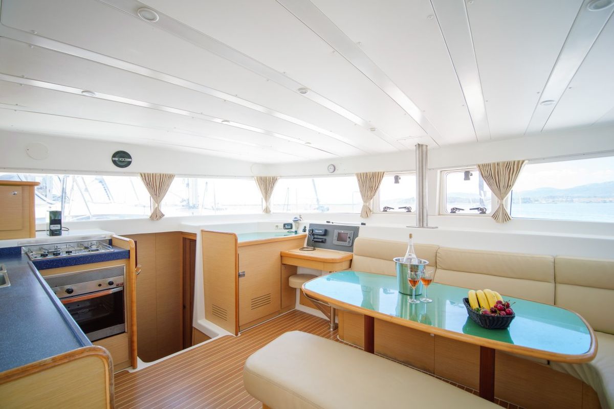 Amelia, a Lagoon 420 catamaran at Volos Municipality, Greece