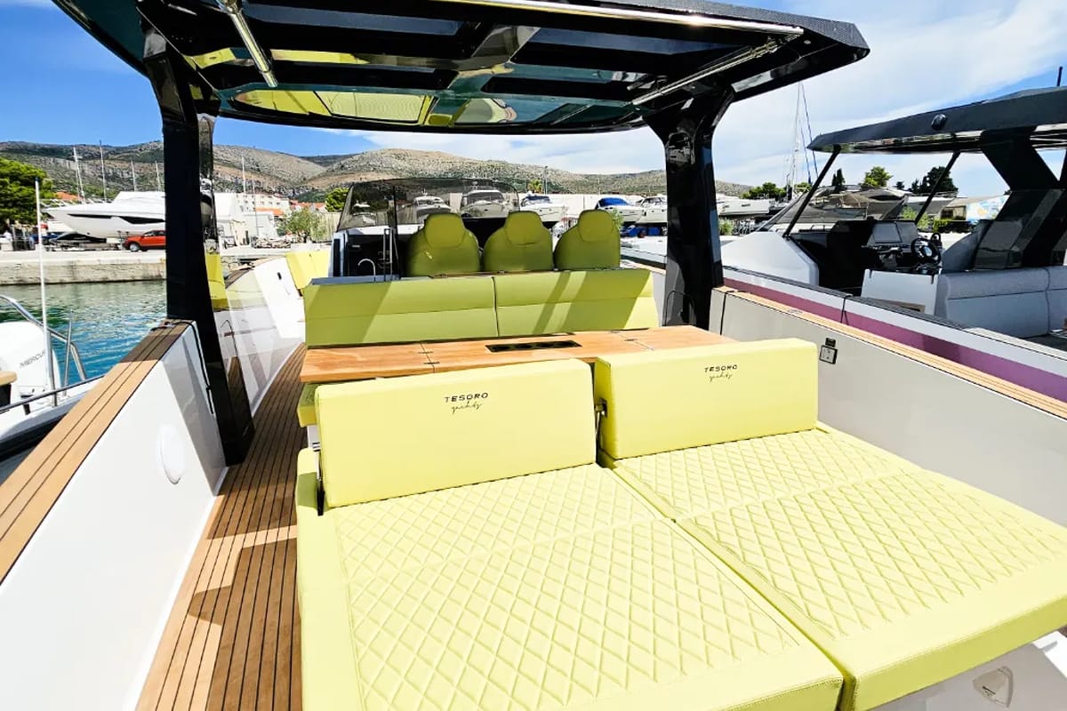 Cabin on Leo, a Tesoro Yachts Tesoro T40 motorboat at Seget Donji, Croatia