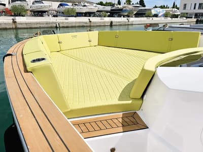 Deck of Leo, a Tesoro Yachts Tesoro T40 motorboat at Seget Donji, Croatia