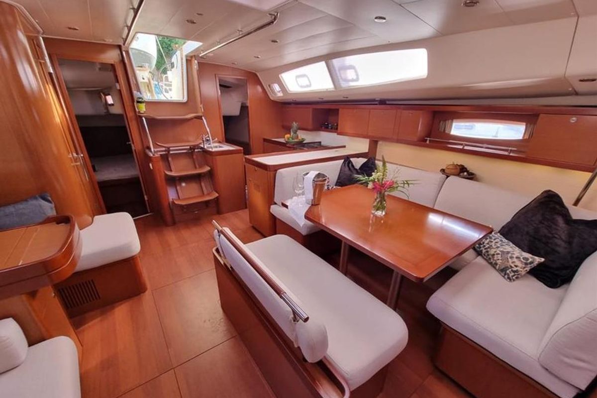 Salon of Thidawaree, a Beneteau Oceanis 54 sailboat at Baan Salak Phet, Thailand