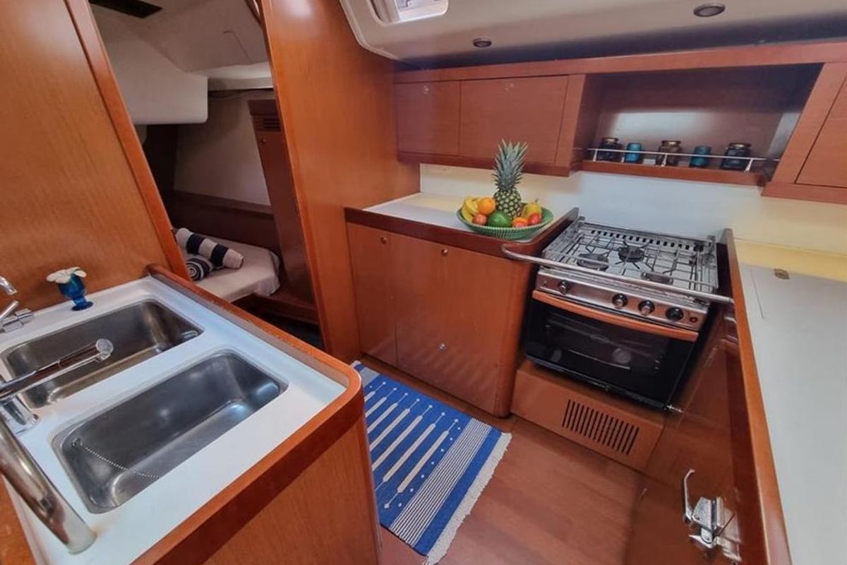 Galley of Thidawaree, a Beneteau Oceanis 54 sailboat at Baan Salak Phet, Thailand