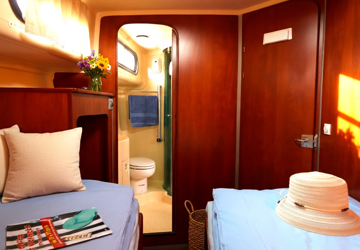 Cruiser Premium 8/10 Pers., a Nicols Nicols Estivale Octo motorboat at Tokaj, Hungary