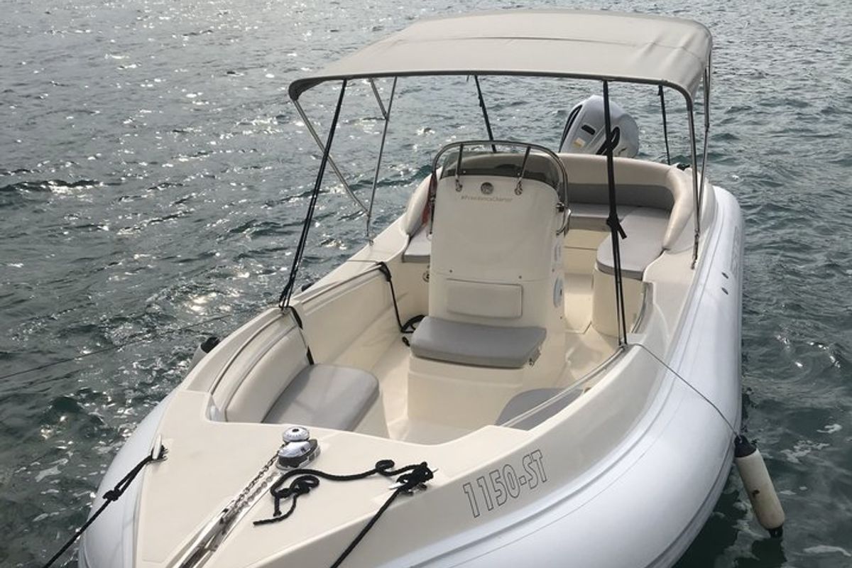 Deck of Scanner Envy 710, a Scanner Srl. Scanner Envy 710 rib at Grad Trogir, Croatia