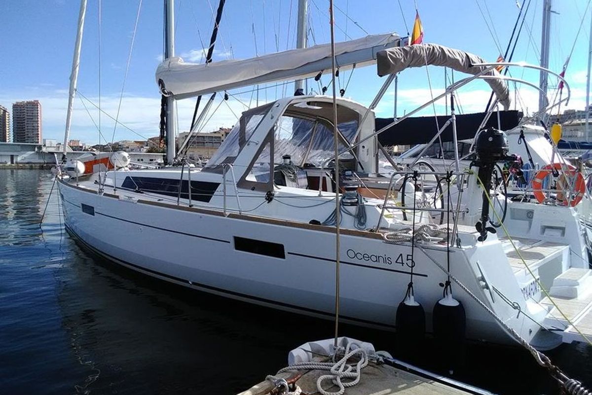 Exterior view of Tornafort, a Beneteau Oceanis 45 sailboat at Palamós, Spain