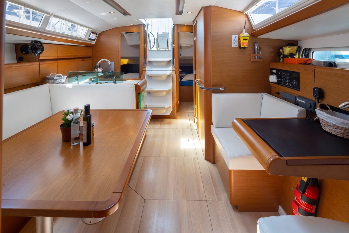 Salon of Nirikos, a Jeanneau Sun Odyssey 419 sailboat at Municipal Unit of Lefkada, Greece